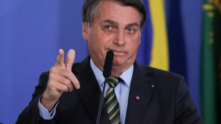 Entenda o que Bolsonaro quer alterar nos decretos de porte de armas