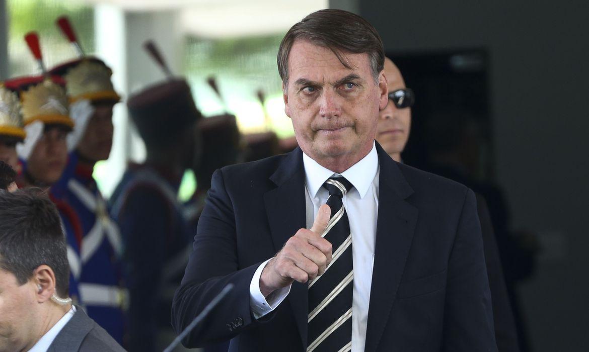 Covid-19: ‘será preciso assinar termo de responsabilidade para tomar vacina’, diz Bolsonaro