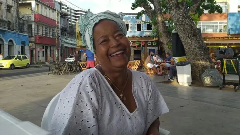 Cira do Acarajé morre aos 69 anos em Salvador; autoridades lamentam