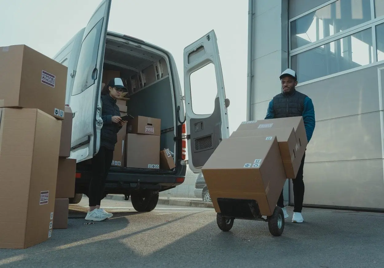 Comprar roupas online: dicas para não errar nas suas escolhas