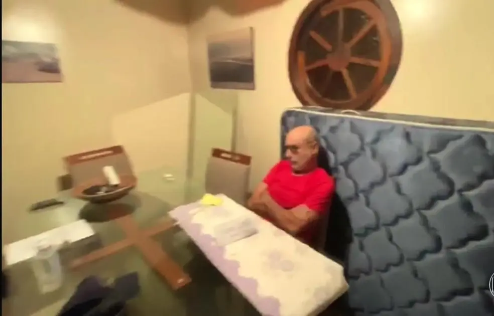 Retrospectiva 2020 - prisão de Queiroz