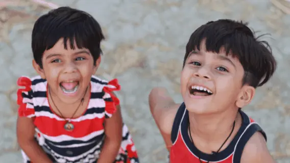 Confira dicas para ensinar crianças a poupar dinheiro