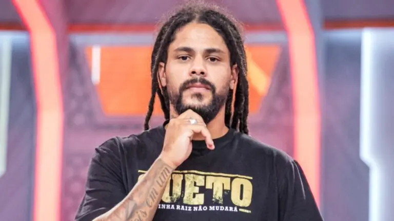 Ex-BBB Viegas está há 20 anos sem cortar o cabelo; veja