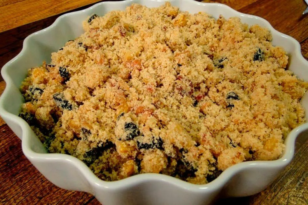 Farofa de natal com uva passa