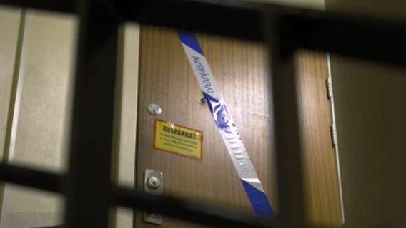 Mulher idosa é presa após manter filho em cativeiro por 28 anos