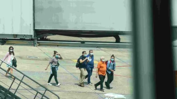 Governo vai exigir teste negativo de Covid-19 para quem entrar no país