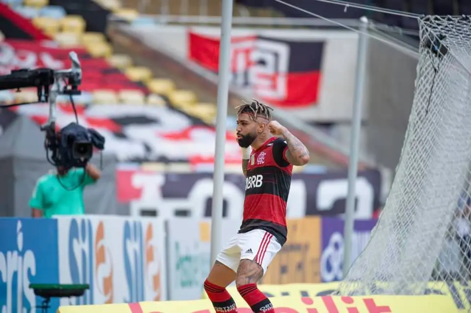 Imagem mostra jogador do Flamengo, Gabi.