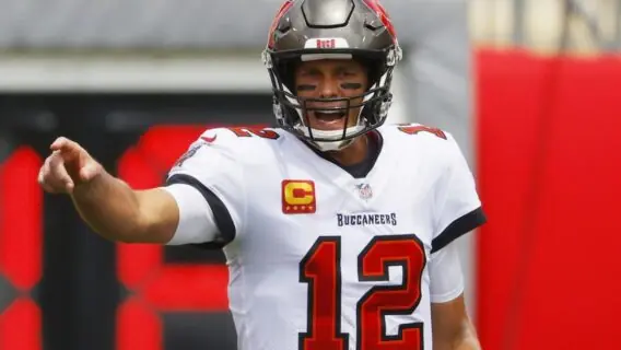 Tom Brady deve continuar no Buccaneers em 2021, afirma site