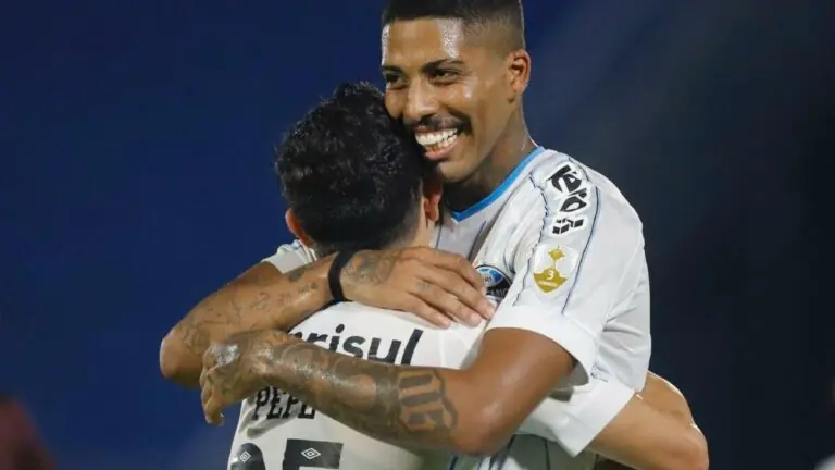 Grêmio busca ser 3º brasileiro classificado às quartas desta Libertadores