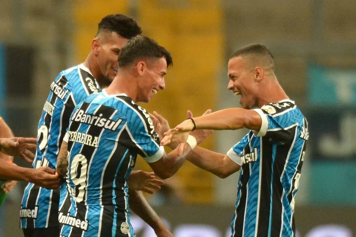 Grêmio e Santos farão o duelo de brasileiros nesta quartas da Libertadores