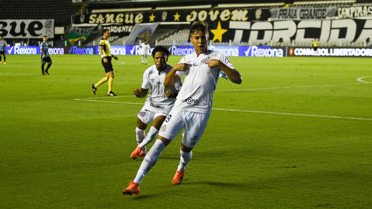 Kaio Jorge faz dois na goleada do Santos sobre o Grêmio e consegue recorde