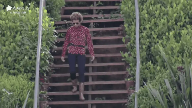 A Fazenda: no 1º dia como fazendeira, Lidi reclama de tudo