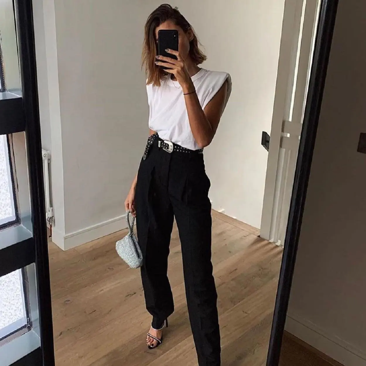 Look social com muscle tee