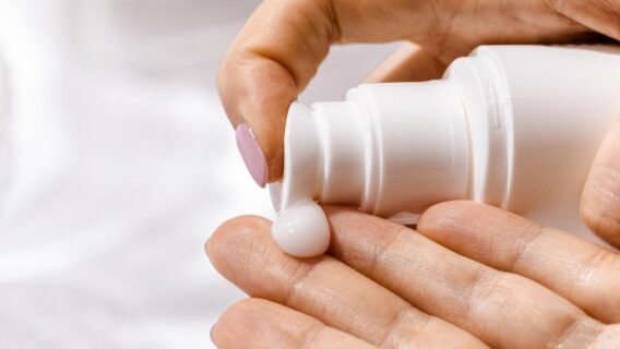 Mãos ressecadas: dicas e soluções para deixar a região sempre hidratada