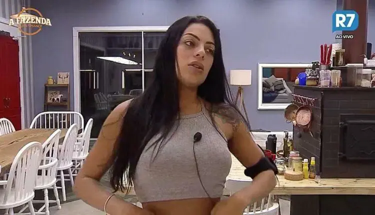 monique amin A FAZENDA