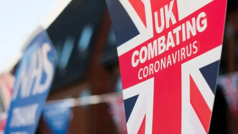 Nova variante da covid-19: Londres e partes da Inglaterra estão sob alerta máximo