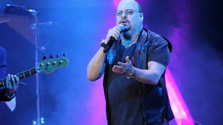 Morre Paulinho do Roupa Nova, aos 68 anos, vítima de COVID-19