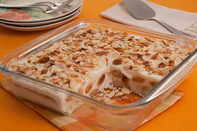 Imagem mostra pavê de amêndoa