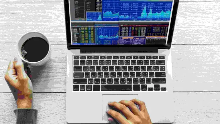 Trader: saiba o que ele faz e o que é preciso para se tornar um