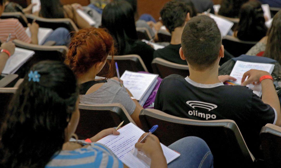 Vestibular Unicamp 2021: participantes realizam prova de vestibular