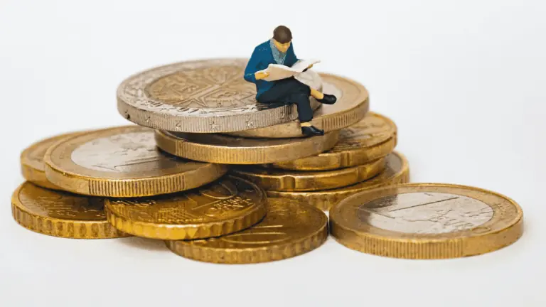 Saiba quando começar a investir e o que considerar