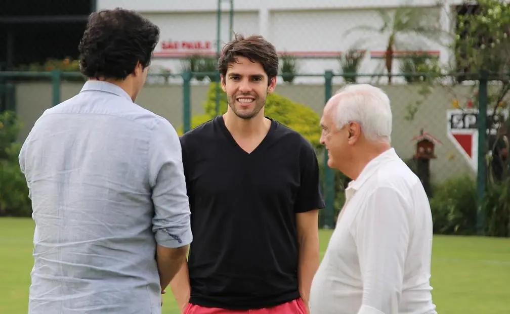 No São Paulo, Kaká passa por experiência em gestão esportiva