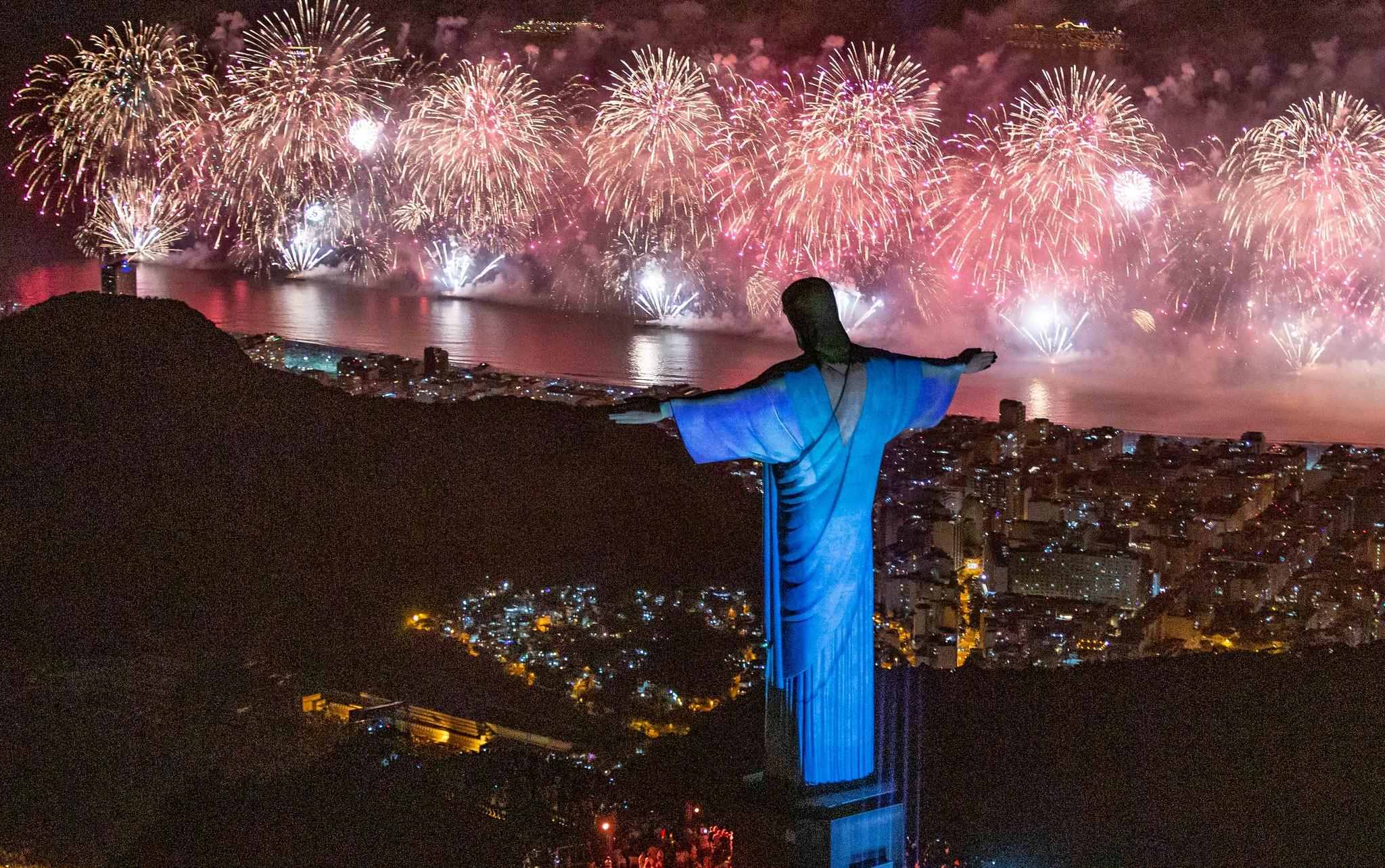 Natal e Reveillon: sem restrições, infectologistas temem explosão da Covid-19 em janeiro