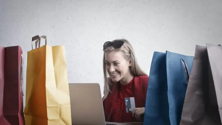 Sites de moda: 10 opções para comprar online de forma segura