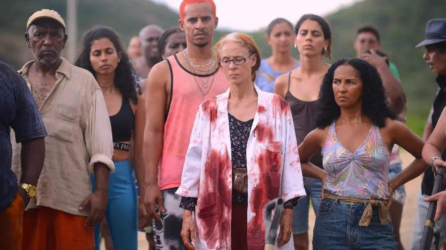 Imagem mostra cena do filme Bacurau