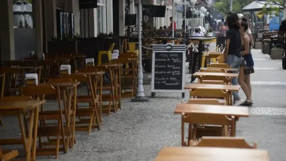 SP amplia funcionamento do comércio e reduz de bares; veja o que muda