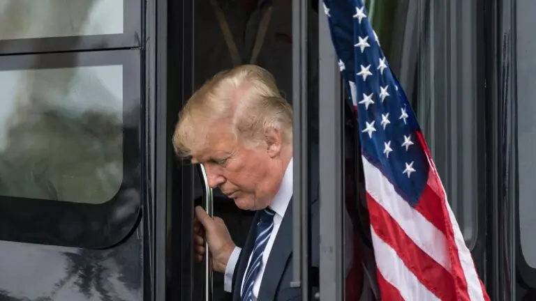 Prestes a sair, Trump quer acelerar pena de morte a 5 prisioneiros