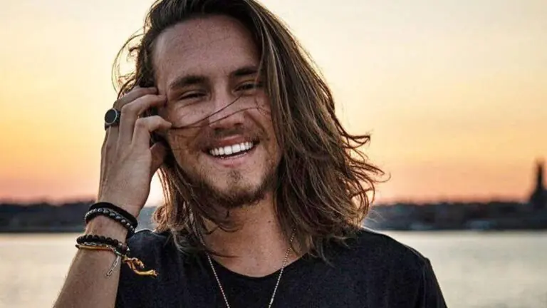 Cadê ‘O Sol’? Clipe sucesso de Vitor Kley desaparece do YouTube