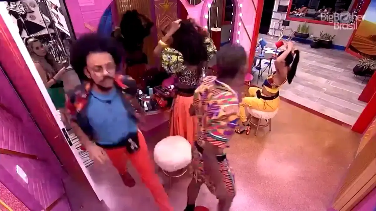 João Luiz e Lucas Penteado discutem no BBB21