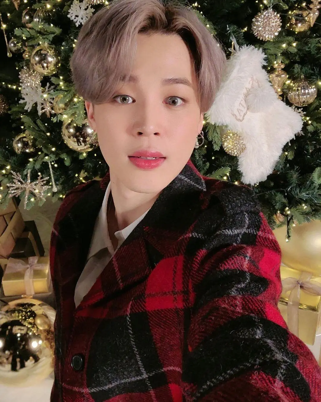 Imagem mostra Jimin, do BTS