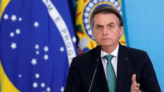 Planalto impõe sigilo de até 100 anos a cartão de vacinação de Bolsonaro