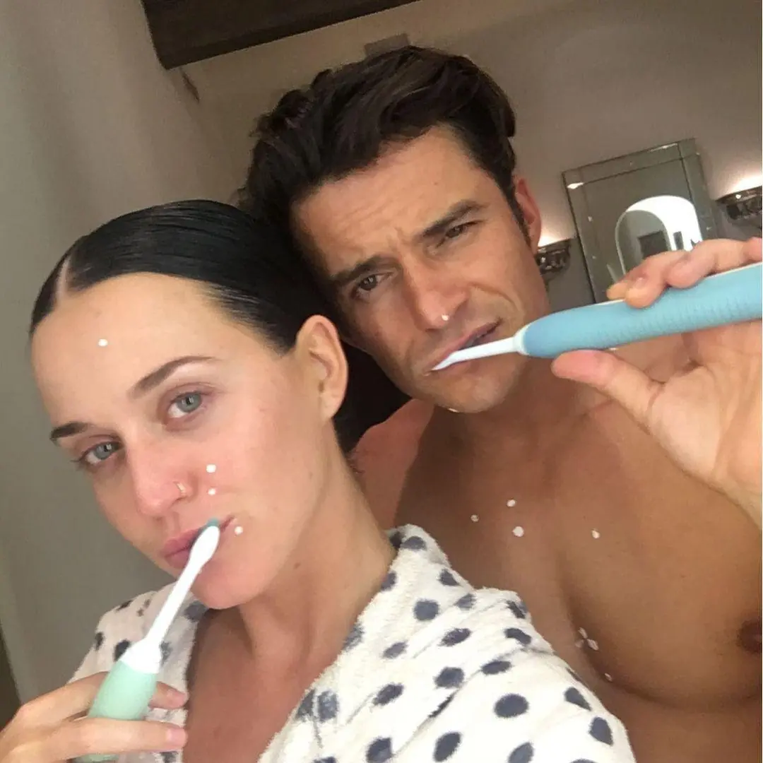 Imagem mostra foto da Katy Perry e Orlando Bloom