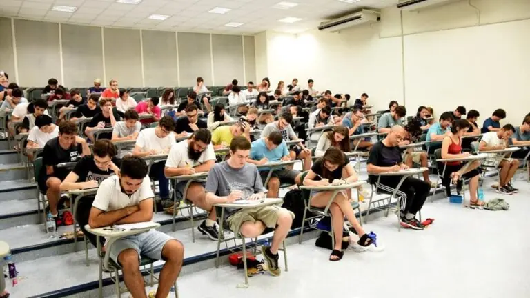 Fuvest e Unicamp realizam vestibular na próxima semana