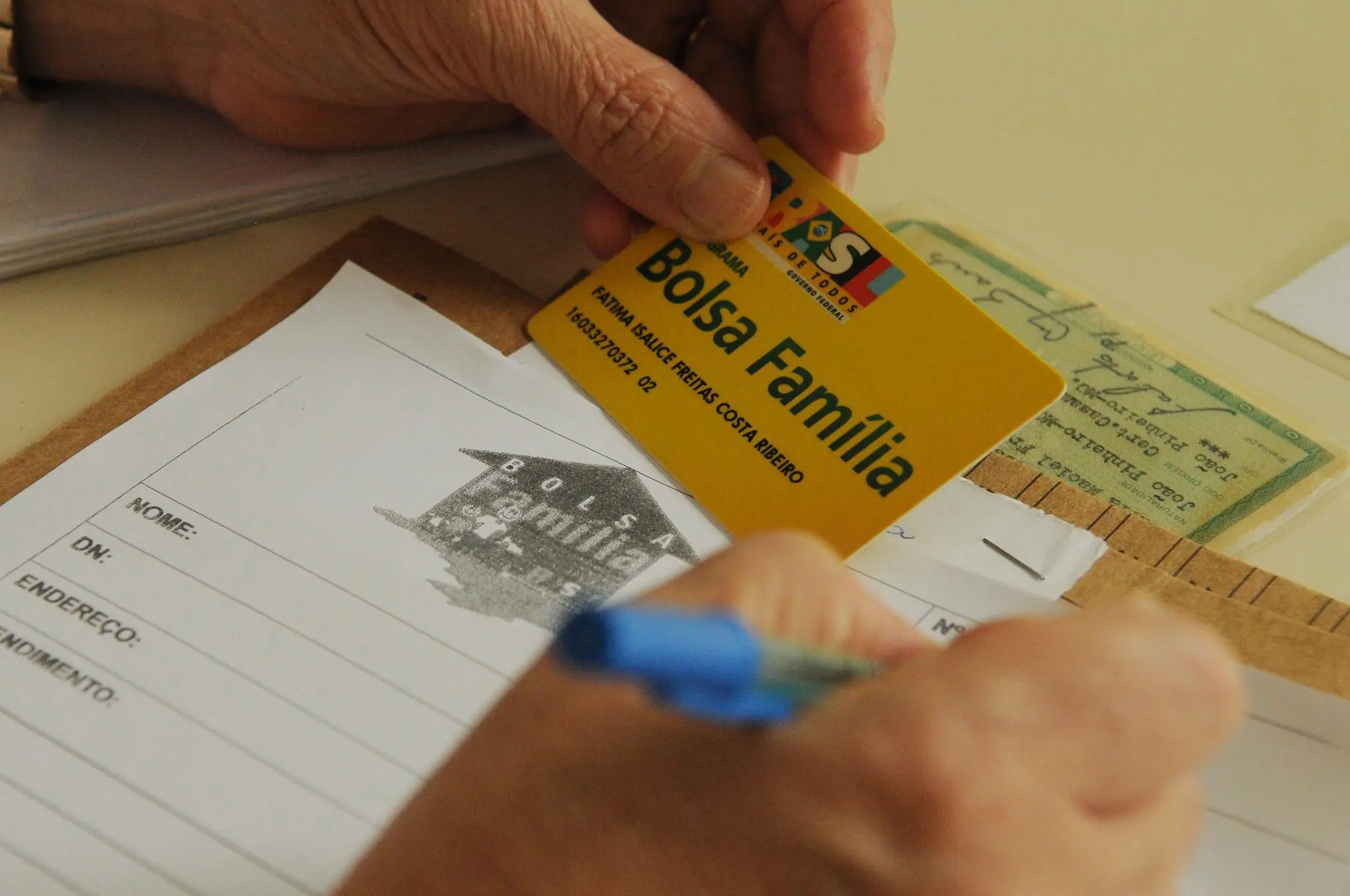 Cartão Bolsa Família.