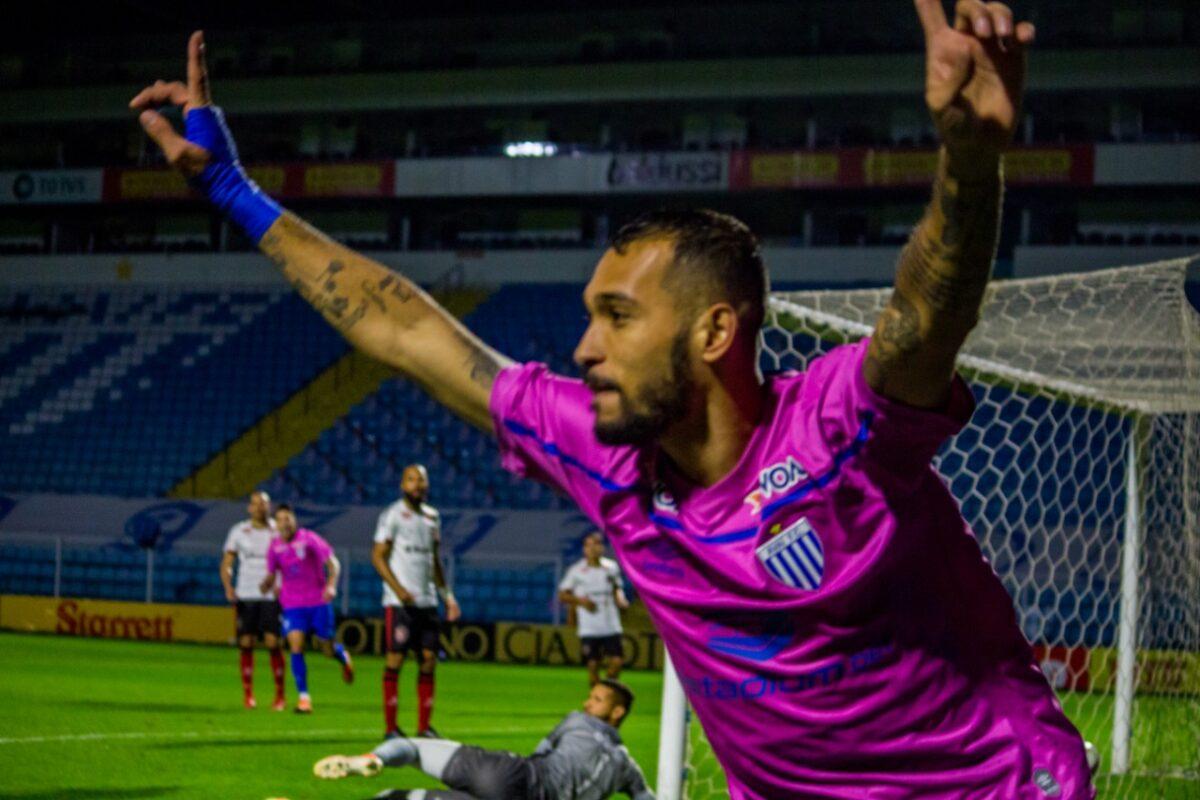 Saiba onde assistir Brasil de Pelotas x Avaí pelo Brasileirão Série B