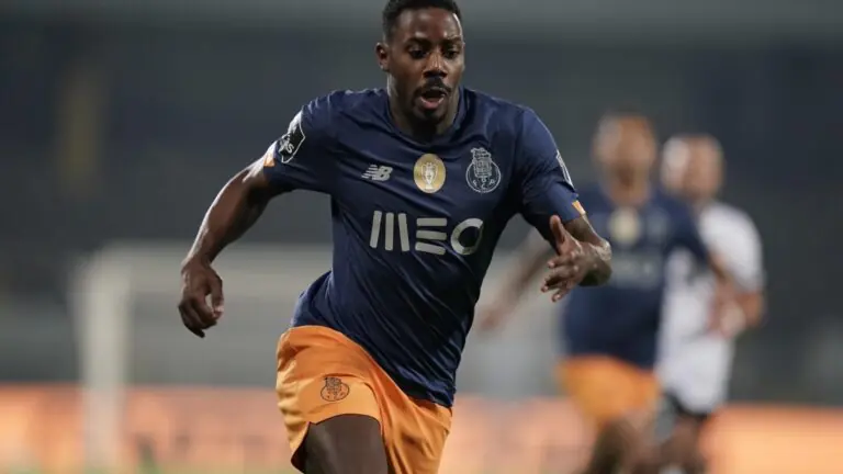 Famalicão x Porto: onde assistir e prováveis escalações (08/01)