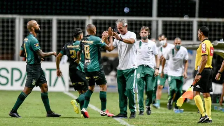 Jogos de hoje na TV: confira as partidas de futebol deste sábado (02)