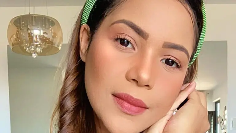 Cantora gospel Amanda Wanessa sofre acidente de carro