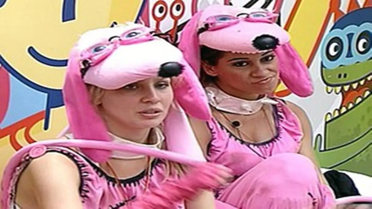 Imagem das participantes da enquete do bbb Ana Carolina e Mayra - BBB 9