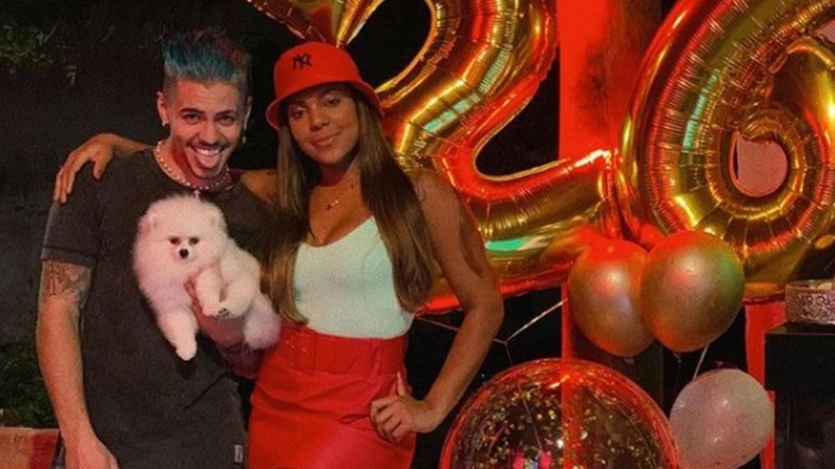 Tays Reis e Biel