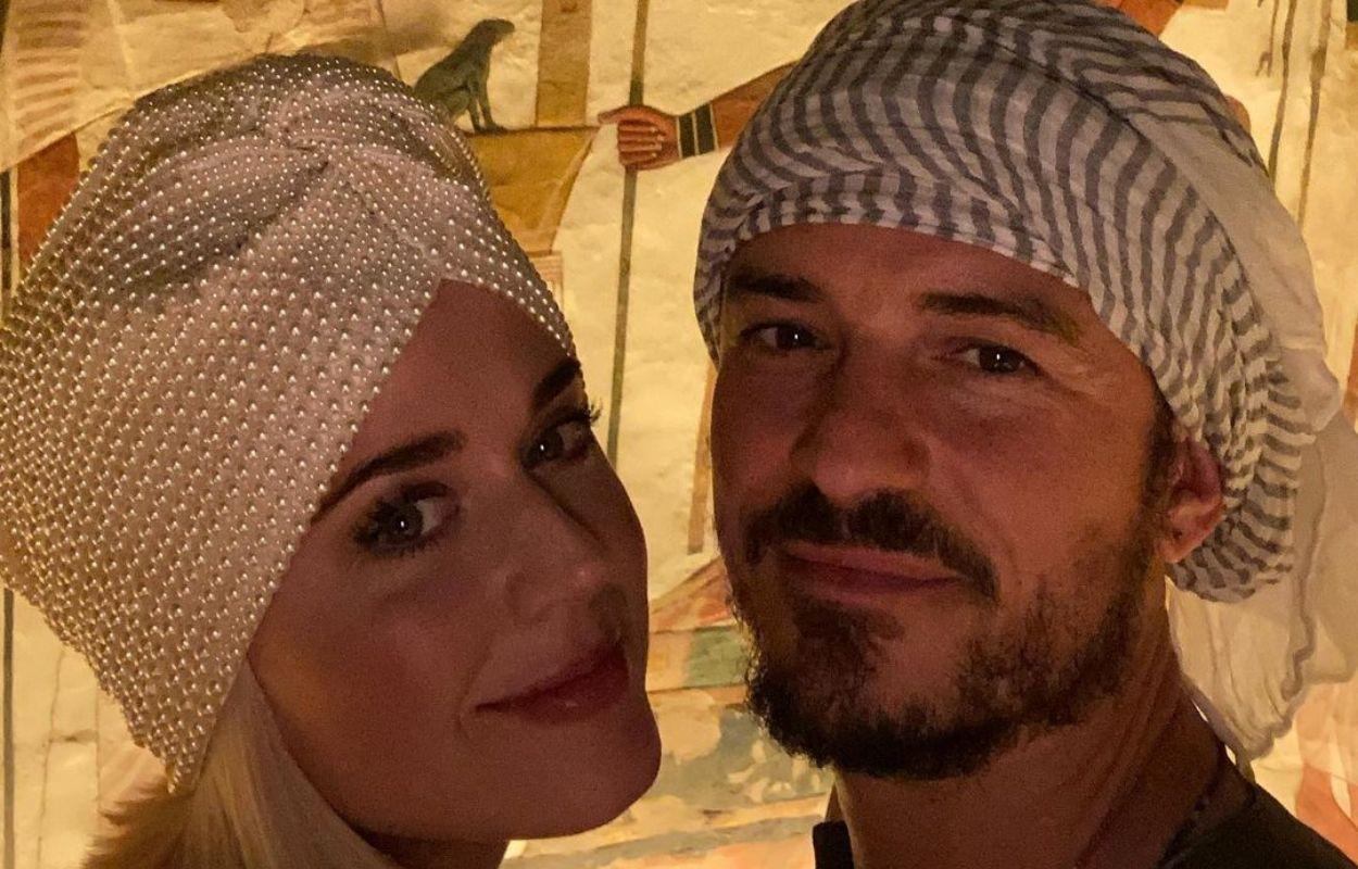 Imagem mostra foto da Katy Perry e Orlando Bloom