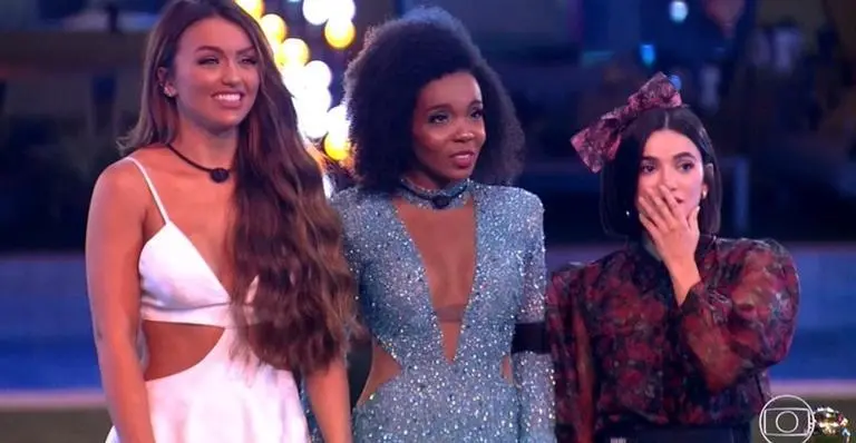 Imagem mostra a final do BBB20 com Thelma, Rafa e Manu