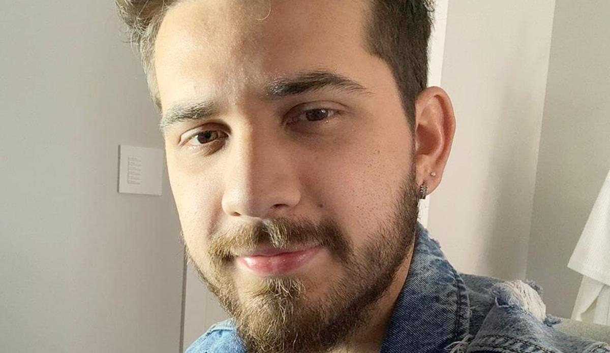 Na imagem o cantor Gustavo Mioto