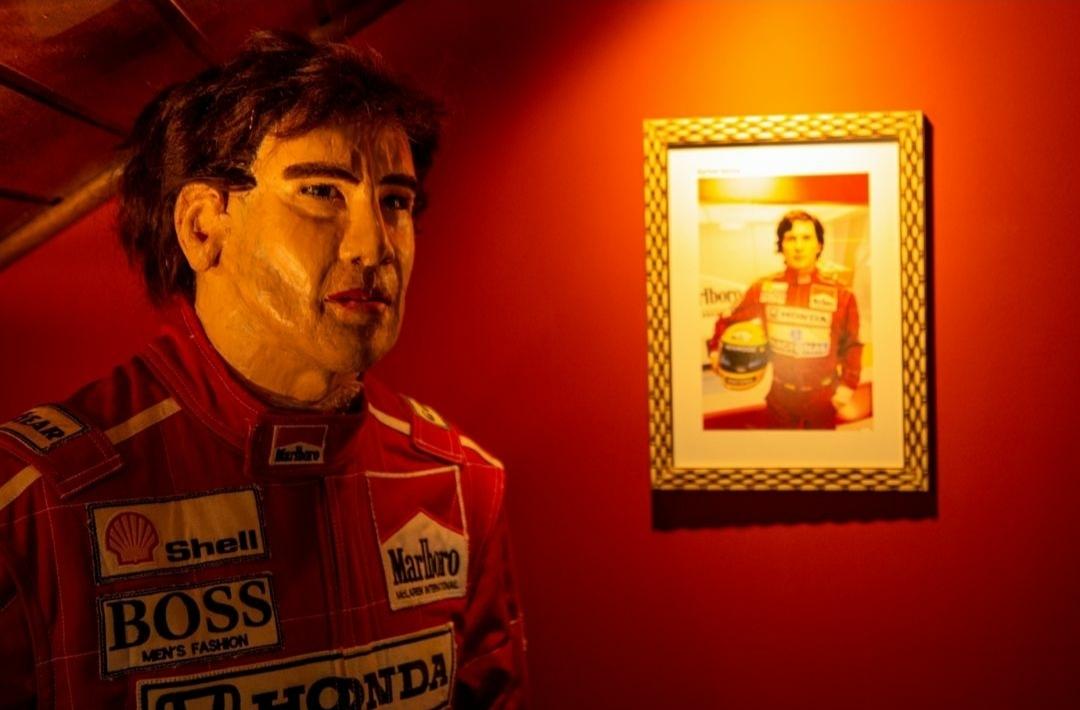 Imagem de Ayrton Senna criada pelo artista Arlindo Armacollo