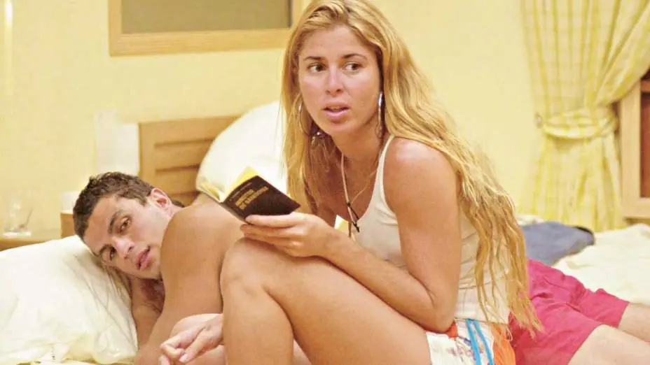 Na imagem, Kleber Bambam e Xaiane no BBB 1