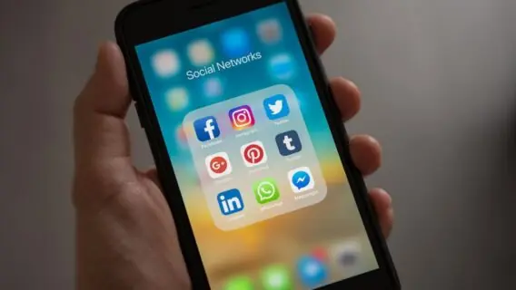 Melhores horários para postar nas redes sociais em 2021